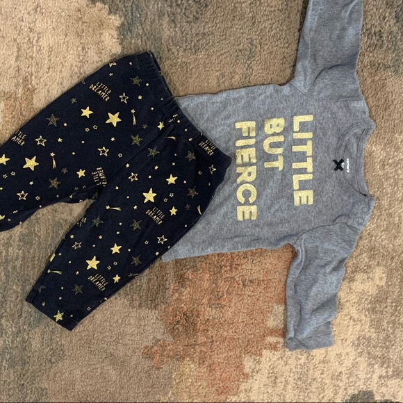 4/$12 carter’s matching set - Picture 1 of 2